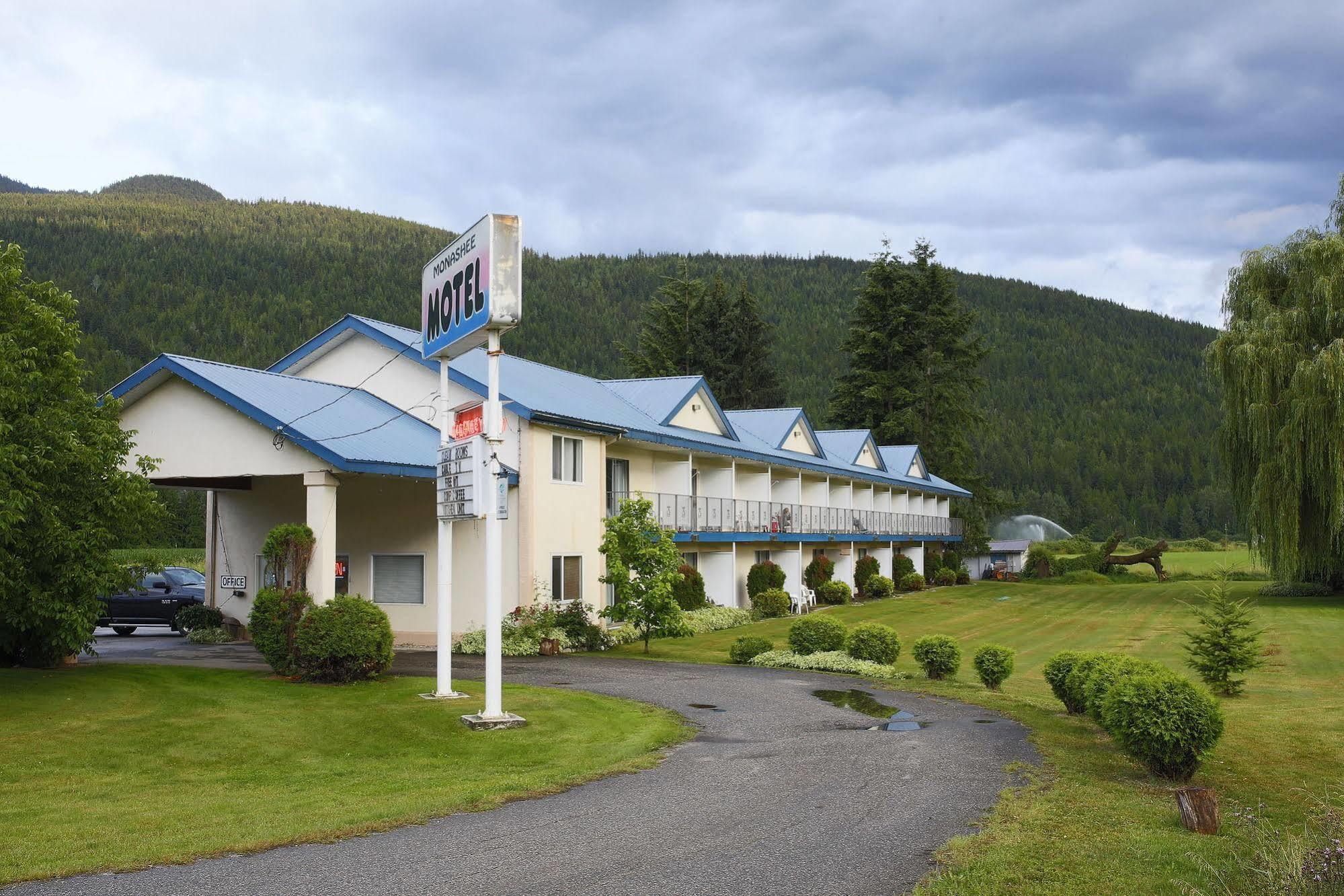Monashee Motel Sicamous Exterior foto